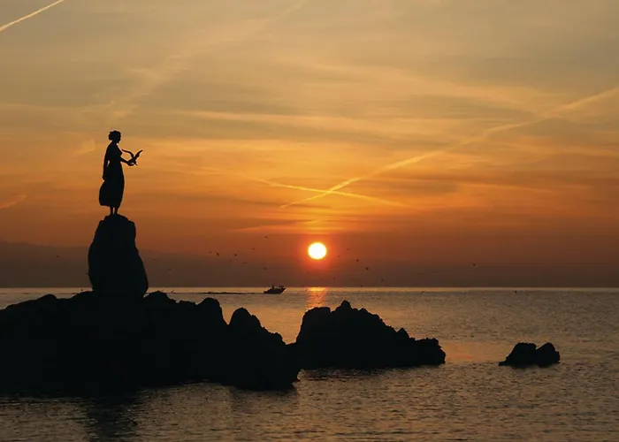Villablu2 Doppelhaushaelfte Fantastic Seaview, Pool